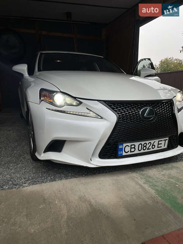Седан Lexus IS 2013 в Чернигове фото 5 Седан Lexus IS 2013 в Чернигове