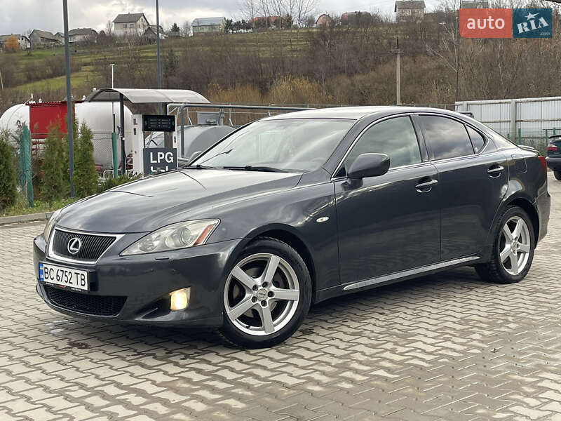 Седан Lexus IS 2007 в Турці