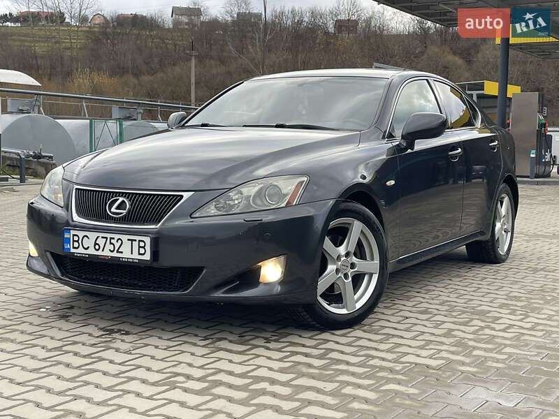 Седан Lexus IS 2007 в Турці