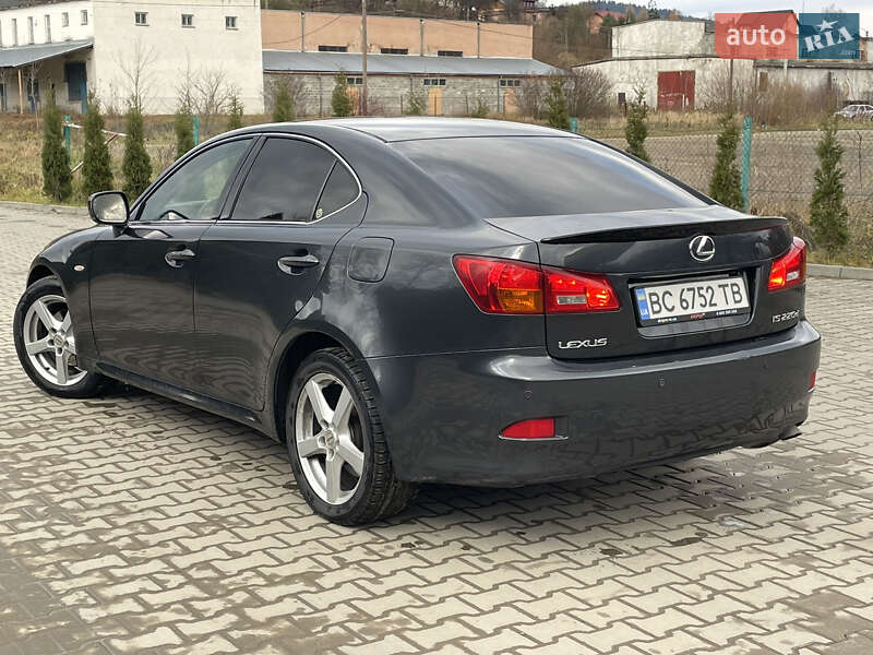 Седан Lexus IS 2007 в Турці