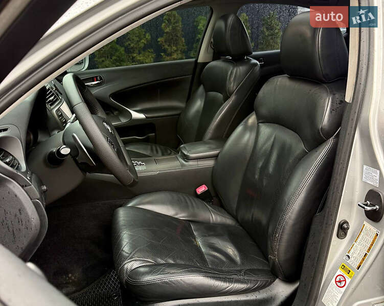 Седан Lexus IS 2007 в Києві фото 34 Седан Lexus IS 2007 в Києві