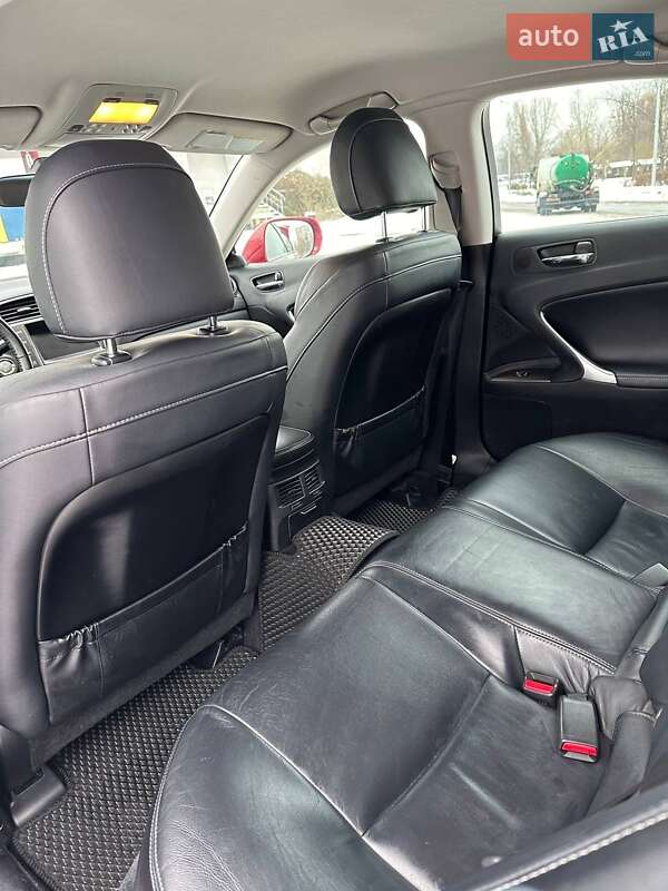 Седан Lexus IS 2010 в Києві фото 16 Седан Lexus IS 2010 в Києві