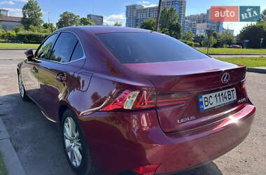 Седан Lexus IS 2015 в Львові