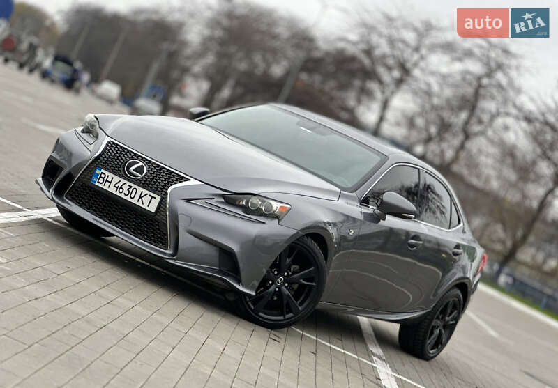 Седан Lexus IS 2013 в Одесі