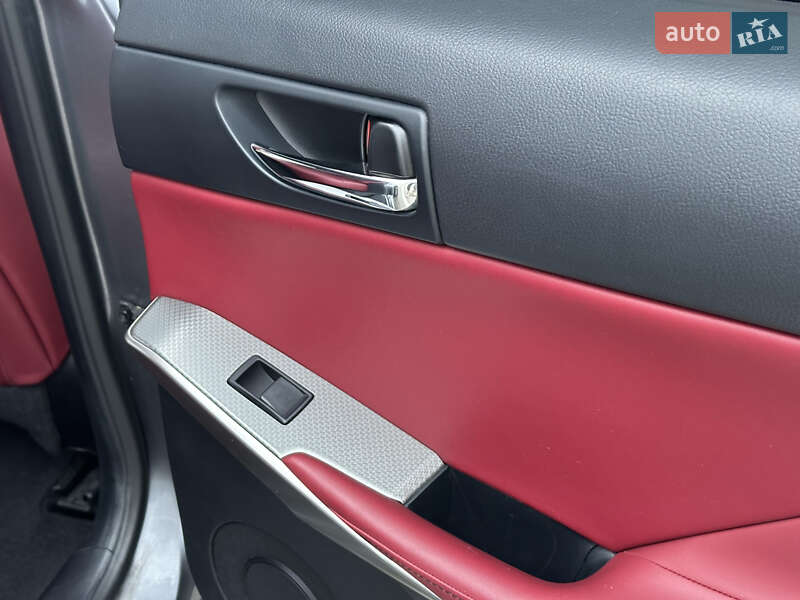 Седан Lexus IS 2013 в Одесі