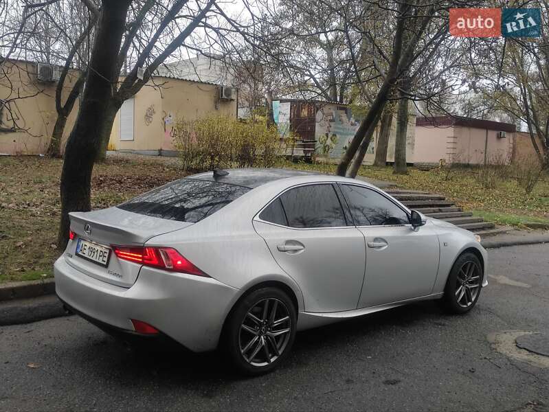 Седан Lexus IS 2016 в Запорожье