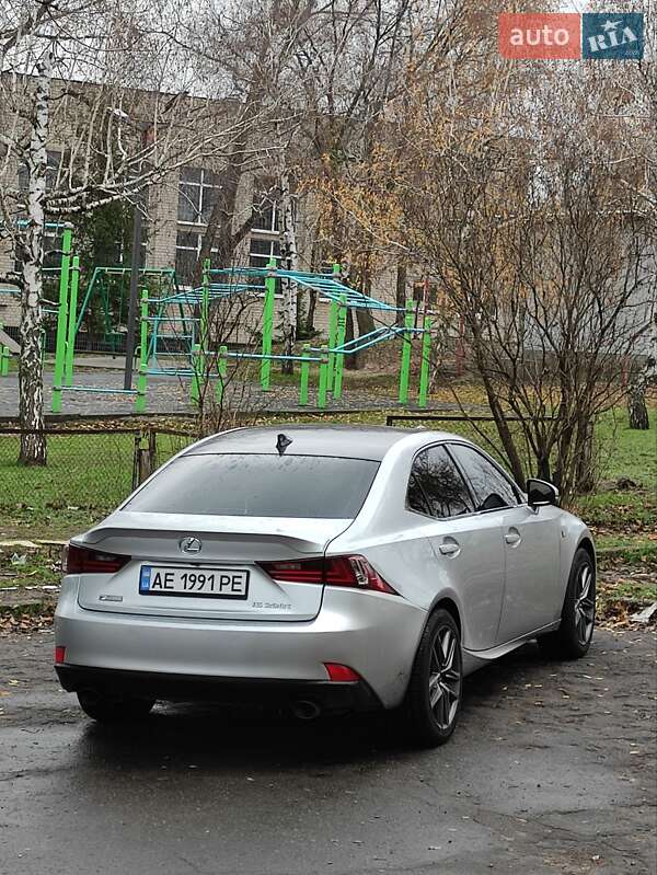 Седан Lexus IS 2016 в Запорожье