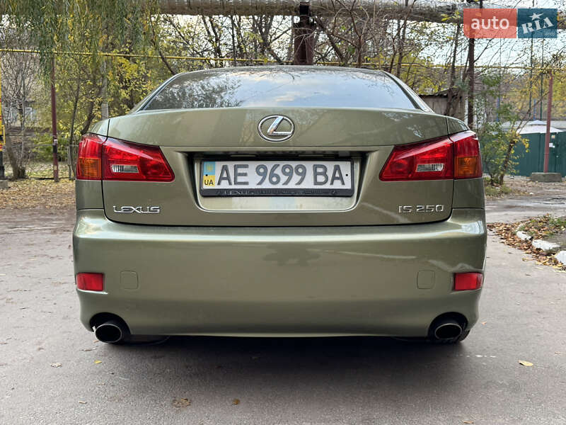 Седан Lexus IS 2006 в Днепре