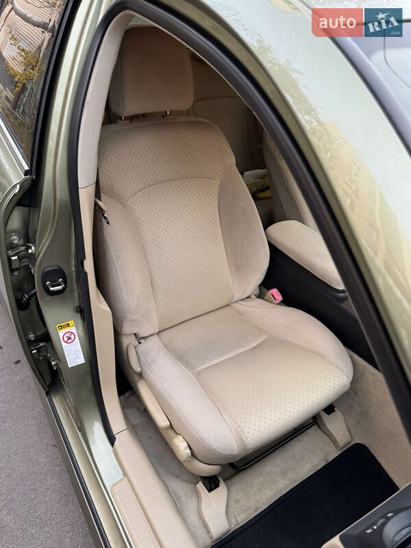 Седан Lexus IS 2006 в Днепре