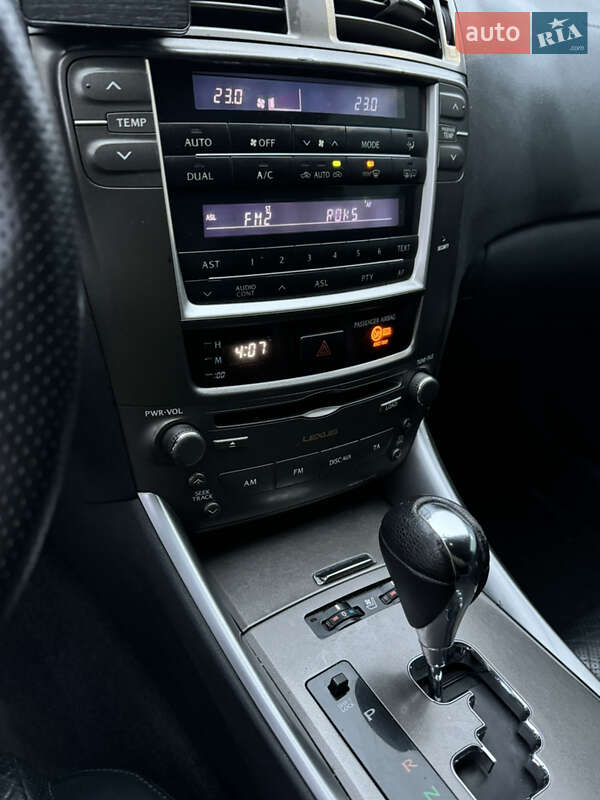 Седан Lexus IS 2007 в Києві