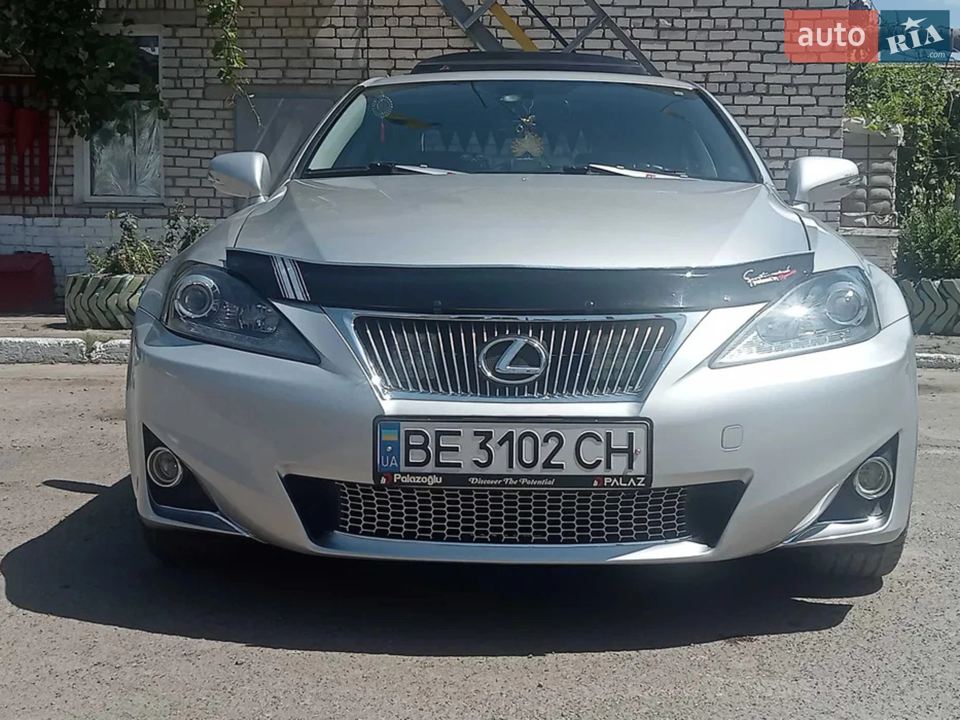 2011 Lexus IS - мініатюра 2