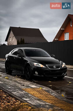 Седан Lexus IS 2010 в Луцке