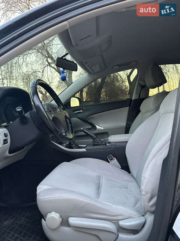 Седан Lexus IS 2007 в Києві фото 11 Седан Lexus IS 2007 в Києві