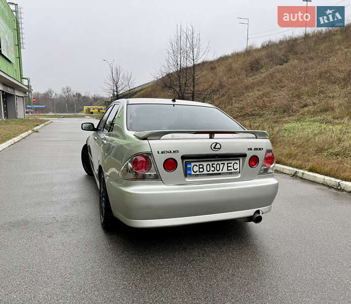 Седан Lexus IS 2000 в Киеве фото 6 Седан Lexus IS 2000 в Киеве