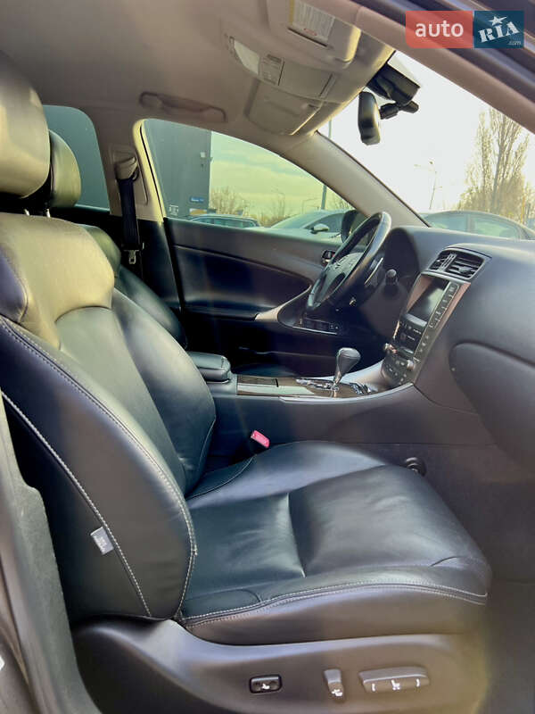 Седан Lexus IS 2008 в Києві