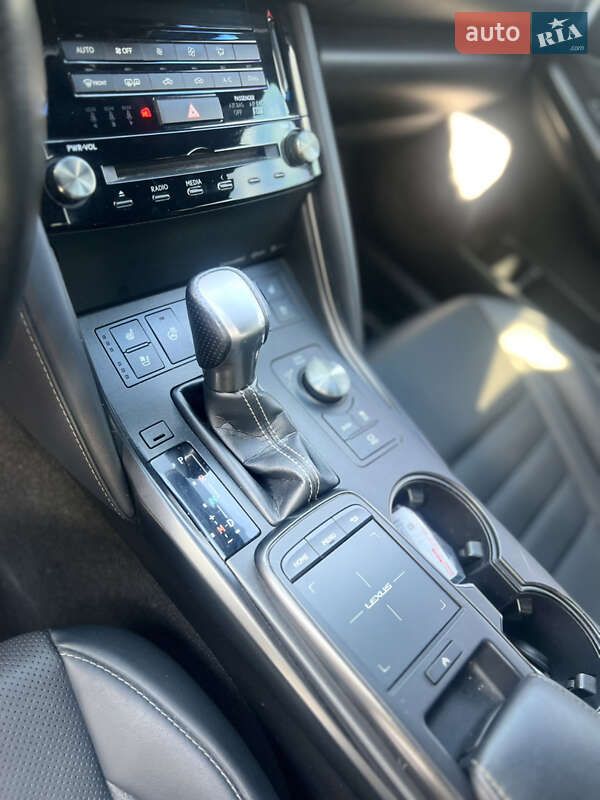 Седан Lexus IS 2021 в Одессе