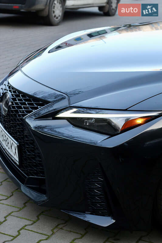 Седан Lexus IS 2021 в Одессе