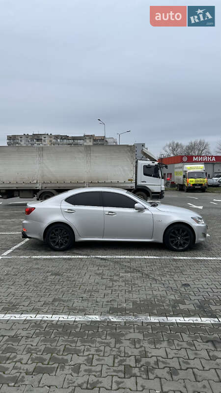 Седан Lexus IS 2006 в Киеве