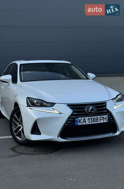 Седан Lexus IS 2017 в Києві