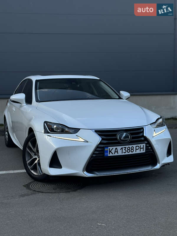 Lexus IS 2017 Lexus IS 2017