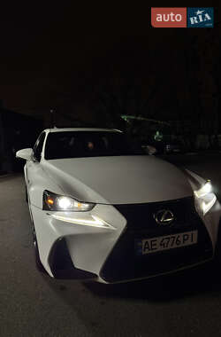 Седан Lexus IS 2017 в Киеве