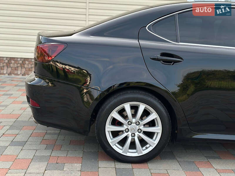 Седан Lexus IS 2006 в Ивано-Франковске