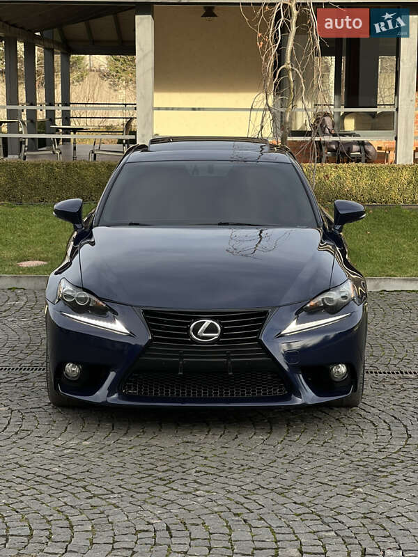 Седан Lexus IS 2014 в Львове фото 2 Седан Lexus IS 2014 в Львове