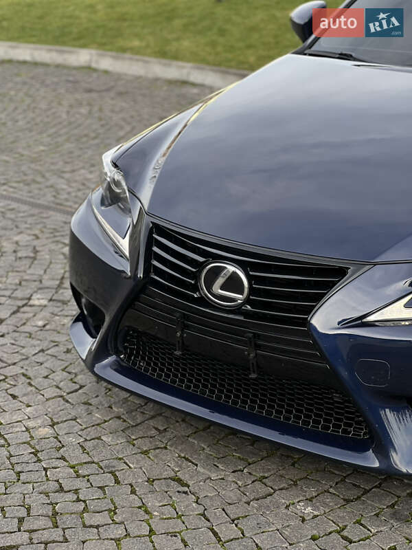 Седан Lexus IS 2014 в Львове фото 6 Седан Lexus IS 2014 в Львове