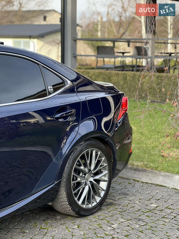 Седан Lexus IS 2014 в Львове фото 21 Седан Lexus IS 2014 в Львове