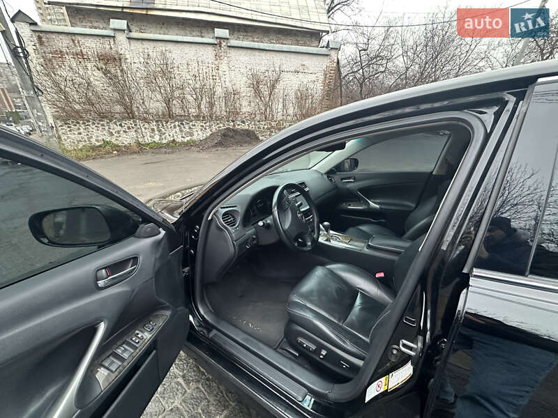 Седан Lexus IS 2008 в Киеве фото 12 Седан Lexus IS 2008 в Киеве