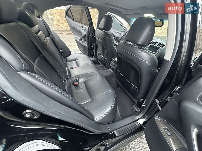 Седан Lexus IS 2008 в Киеве фото 56 Седан Lexus IS 2008 в Киеве