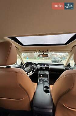 Седан Lexus IS 2014 в Измаиле