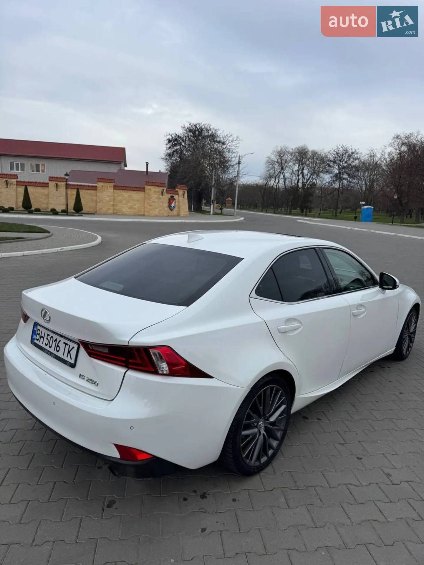 2014 Lexus IS - мініатюра 4