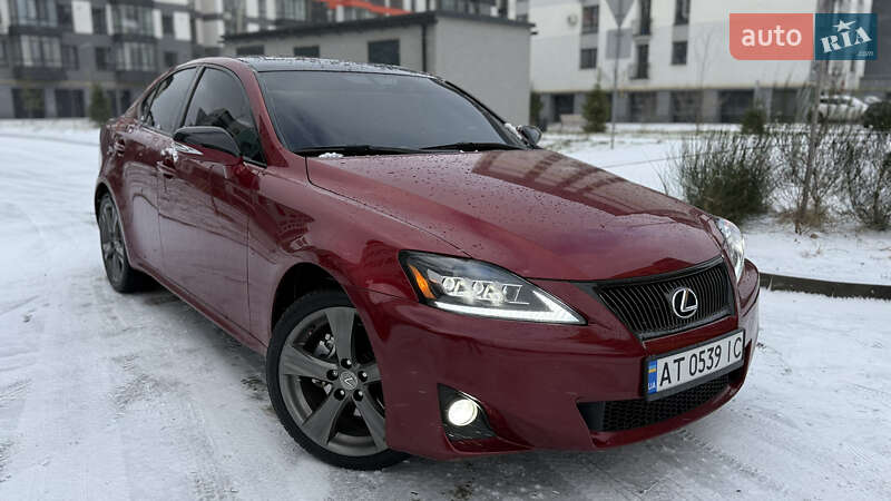 Седан Lexus IS 2013 в Івано-Франківську