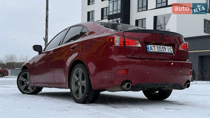 Седан Lexus IS 2013 в Івано-Франківську
