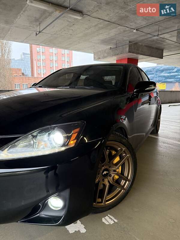 Седан Lexus IS 2011 в Києві фото 35 Седан Lexus IS 2011 в Києві