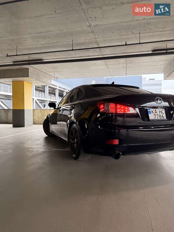 Седан Lexus IS 2011 в Києві фото 50 Седан Lexus IS 2011 в Києві