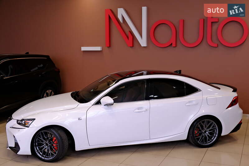 Седан Lexus IS 2018 в Одессе