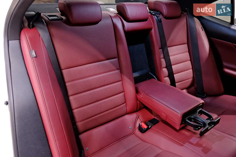 Седан Lexus IS 2018 в Одессе