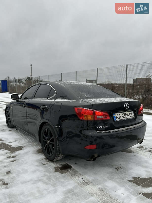 Седан Lexus IS 2006 в Виннице