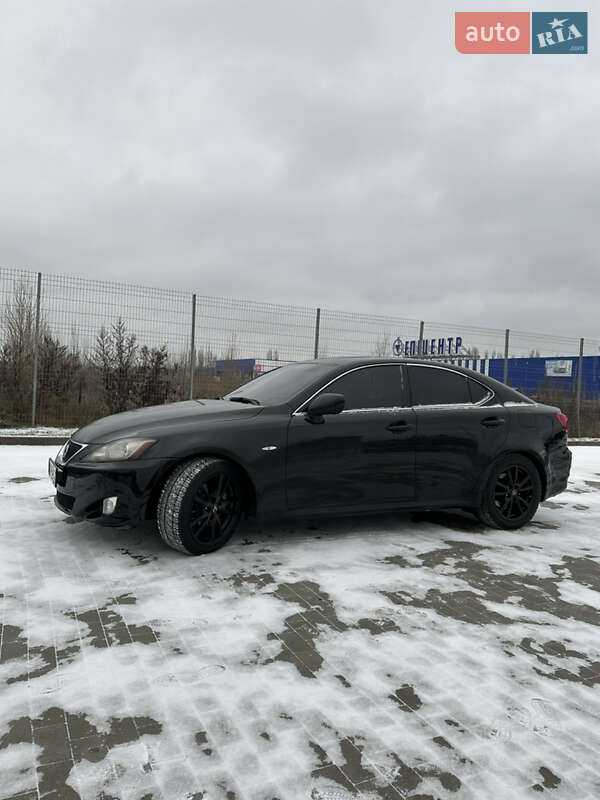 Седан Lexus IS 2006 в Виннице