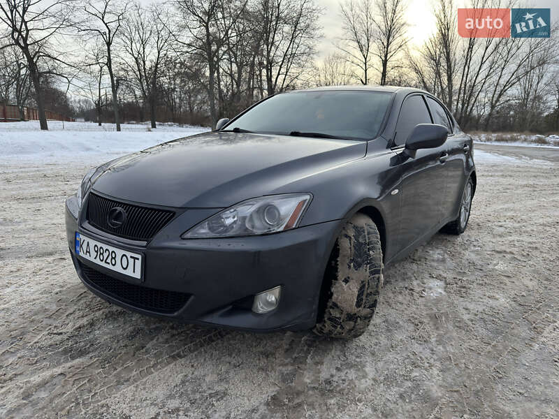 Седан Lexus IS 2007 в Киеве