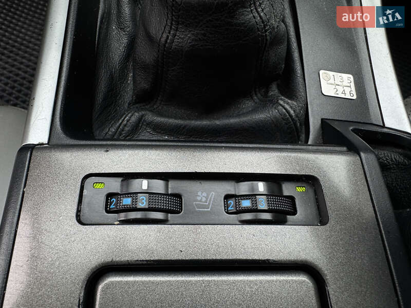 Седан Lexus IS 2007 в Киеве