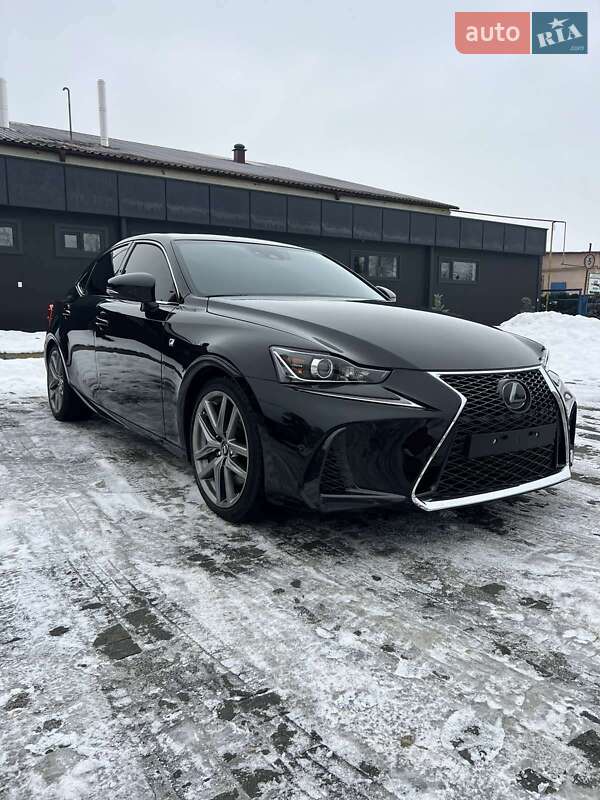 Седан Lexus IS 2018 в Одессе