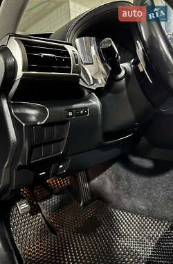Седан Lexus IS 2013 в Никополе