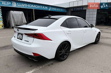 Седан Lexus IS 2016 в Киеве