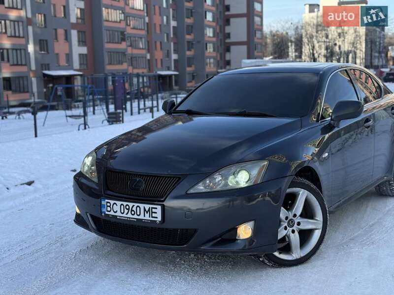 Седан Lexus IS 2006 в Борщеве