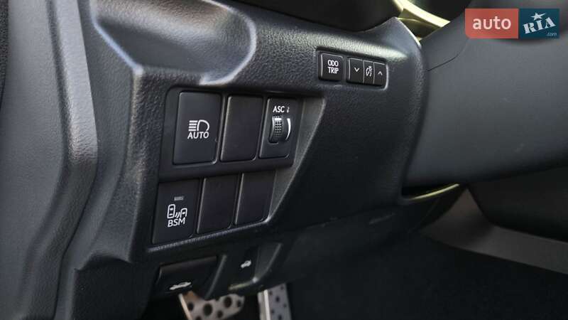 Седан Lexus IS 2016 в Одессе