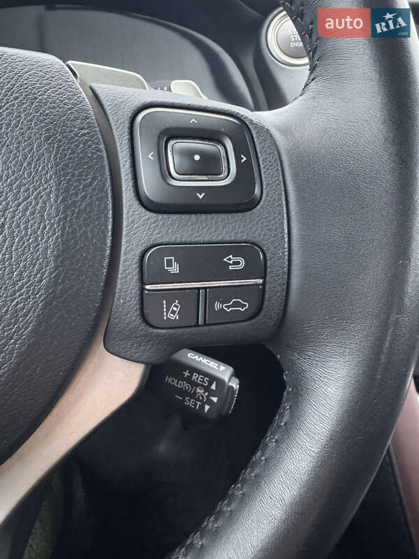 Седан Lexus IS 2016 в Киеве