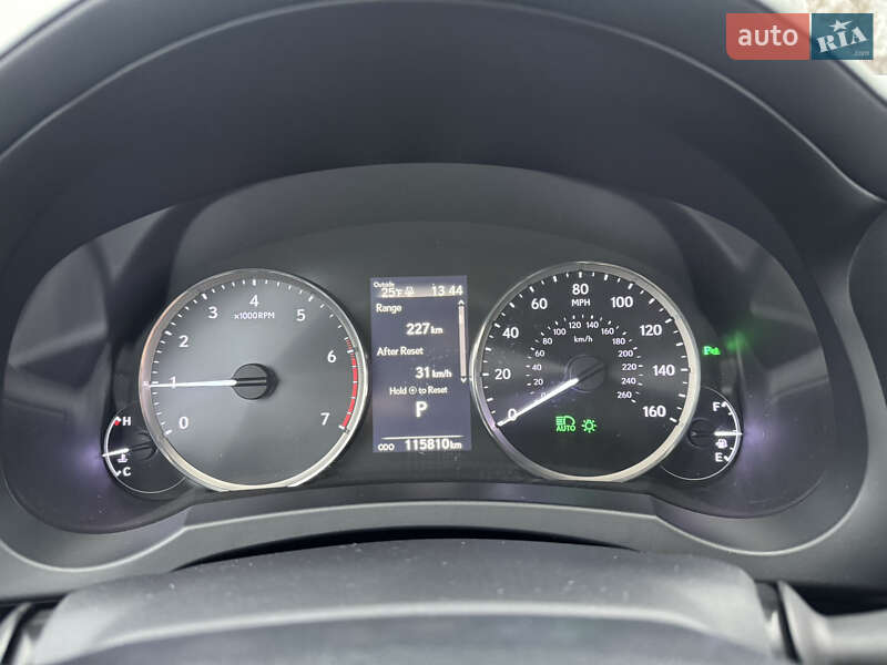 Седан Lexus IS 2016 в Киеве